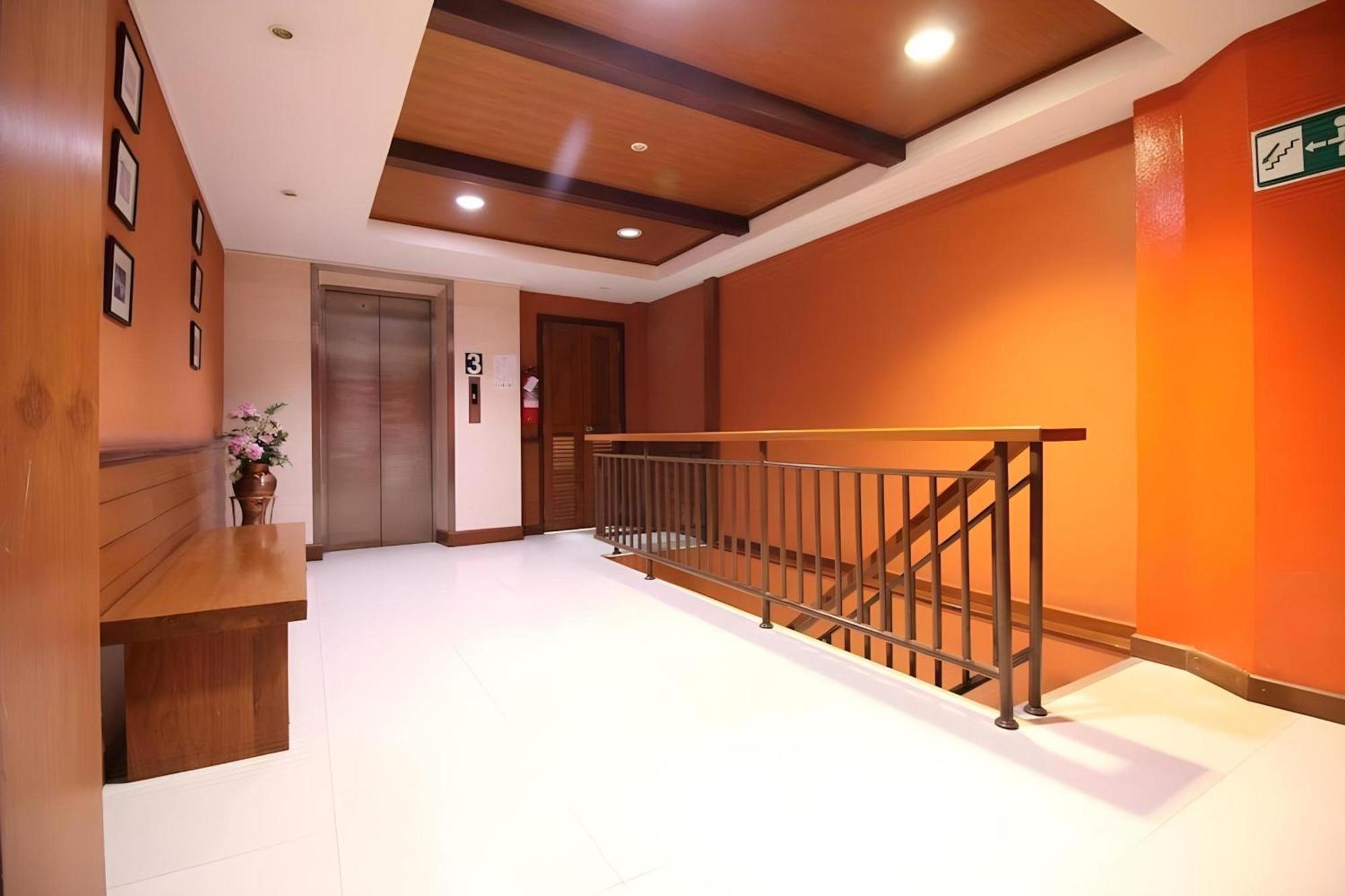Pannee Lodge Khaosan - Sha Plus Bangkok Luaran gambar
